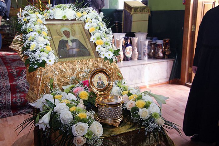 В Челябинск прибыл ковчег с мощами святой Матроны Московской.